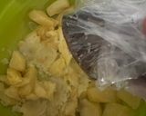 Foto langkah ke 4 dari resep Perkedel kentang kornet.
