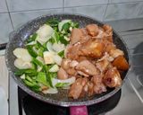 Foto langkah ke 4 dari resep Tumis ayam cabe ijo.