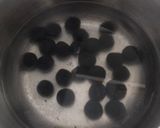 Foto langkah ke 2 dari resep Bubur Candil Hitam.
