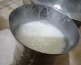 A picture of step 1 of Fresh dates milkshake.