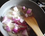 A picture of step 1 of Paneer lahsooni.