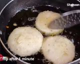 A picture of step 5 of Rajasthani pyaz ki kachori.
