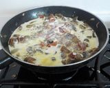 Foto del paso 12 de la receta: Chuletas de cerdo con crema de champiñones