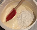 Sárgabaracklekváros piskótatekercs recept fázis 2 fotója