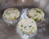 A picture of step 4 of Sago Vada.