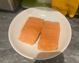 A picture of step 1 of Crispy baked salmon.