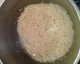 Foto del paso 2 de la receta: Salmón en arroz verde con verduras salteadas