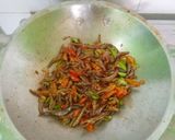 Foto langkah ke 3 dari resep Oseng Teri Pete Pedassss.