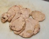A picture of step 1 of White Truffle Omelette.