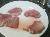 Solomillo Ibérico con cebolla a la miel y rulo de cabra