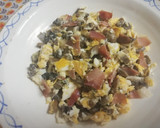 Foto del paso 3 de la receta: Revuelto de champiñones con huevo y jamón ahumado