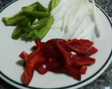 Foto del paso 2 de la receta: Lomo adobado al horno con patatas y verduras