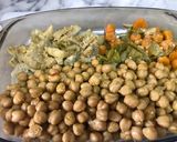 Foto del paso 4 de la receta: Garbanzos con verdura terminados en horno con alioli