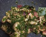 Foto langkah ke 5 dari resep Cumi Cabai Hijau.