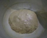 Foto langkah ke 2 dari resep Roti sobek.