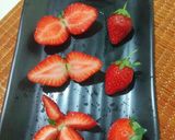 Foto langkah ke 1 dari resep Jus strawberry segar.