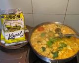 Foto langkah ke 6 dari resep Oseng Ayam Bumbu Pepes.