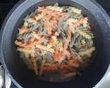 इन्स्टंट तिरंगा पास्ता (pasta recipe in marathi) रेसिपी स्टेप 1 फोटो 