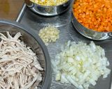 Foto langkah ke 2 dari resep Sup Jagung Ayam Wortel (Simple Sat Set No Ribet 🤓).