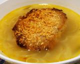 Foto del paso 7 de la receta: Sopa de cebolla a la chilena