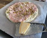 Une image de l'étape 5 de Pizza mortadelle pistaches.