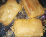 A picture of step 5 of Fried bread in bean paste.