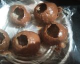 A picture of step 5 of Chocolate Golgappe Stuffed with Motichur and basundi mousse.