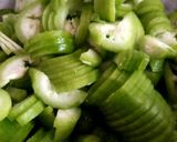 চিচিঙ্গা ভাজি রেসিপির ধাপ 1 ছবি