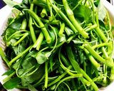 Hình bước làm 1 của món Rau Muống Luộc