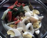 A picture of step 3 of Steamed sprouts salad.
