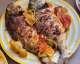 صورة لخطوة 3 من وصفة سمك دوراد مشوي في الفرن 🐟🐟🐟