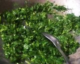 A picture of step 3 of Methi Matar Malai.