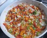 Foto del paso 2 de la receta: Pollo con verduras y hongos secos