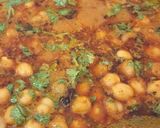 A picture of step 4 of Chana masala (no onion no garlic).