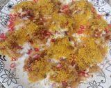 A picture of step 5 of Sev Puri.
