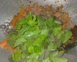 รูปขั้นตอนการทำที่ 4 ของ ผัดกะเพราไก่หมักพริกแห้ง