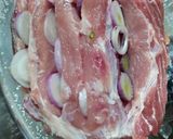 Foto del paso 2 de la receta: Bife de cerdo relleno con verdeo y mozzarella con papas al horno