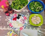 Foto langkah ke 3 dari resep Tumis genjer kulit ayam.