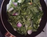 Foto langkah ke 4 dari resep Telur dadar daun katuk.