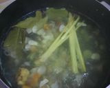 Foto langkah ke 4 dari resep Sop asam ikan gabus segaaar 🍜🐟.