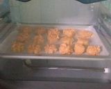 Foto langkah ke 7 dari resep Biskut Cornflakes Madu (Less Sugar).