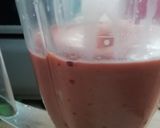 A picture of step 3 of Break the fast smoothie#4weekchallenge.