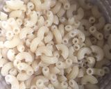 Foto langkah ke 1 dari resep Macaroni Schotel Goreng.
