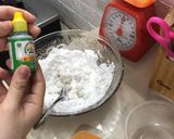 Foto langkah ke 2 dari resep Klepon lembut, tiba tiba jadi viral ?.