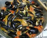 Foto del passaggio 2 della ricetta Zuppetta di cozze 😘