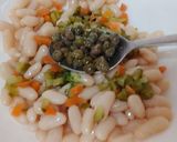 Foto del paso 2 de la receta: Ensalada tibia de Salmón, alubias y queso salsa roquefort