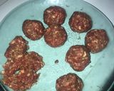 Foto del paso 1 de la receta: Albóndigas de carne en salsa de tomate 🍅🥦 papas rústicas y arroz con brócoli🍲
