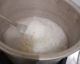 Foto langkah ke 4 dari resep Nasi Rames (Suwir Tongkol Cabe Ijo + Telur Dadar Tahu + Bihun Goreng Cabe Ijo).