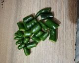 A picture of step 1 of Fried Green Chillies 🌶️🌶️🌶️.