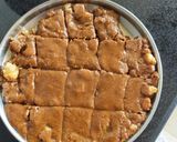 A picture of step 6 of Sukhadi - Gol Papdi.